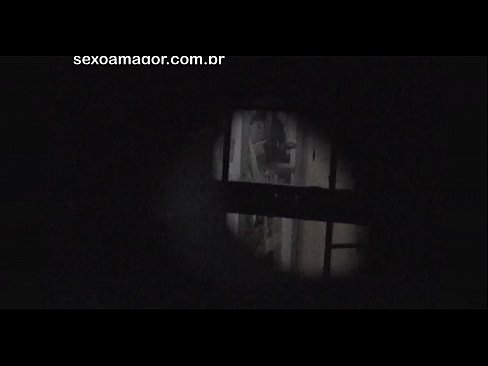 ❤️ Lourinho é filmado secretamente por um voyeur de bairro escondido atrás de tijolos ocos ❤️ Porno em nós pt.rassadakubani.ru ❤